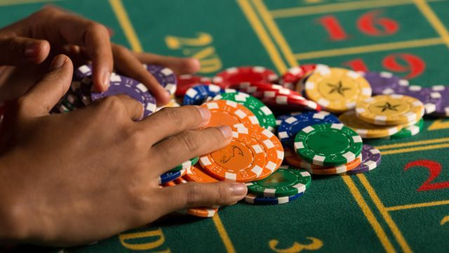 CasinoWings کھلاڑیوں کے لیے لائیو کیسینو سیکشن